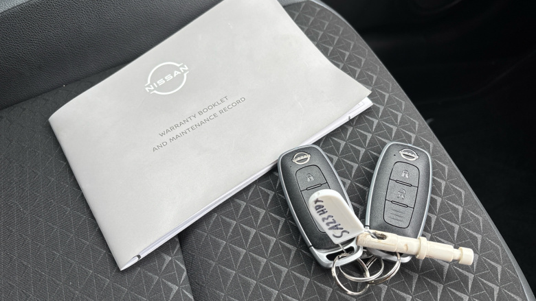 Nissan Juke 1.0 DiG-T 114 N-Connecta 5dr Petrol Hatchback